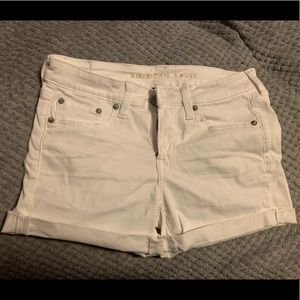 Women’s American Eagle White Shorts size 4